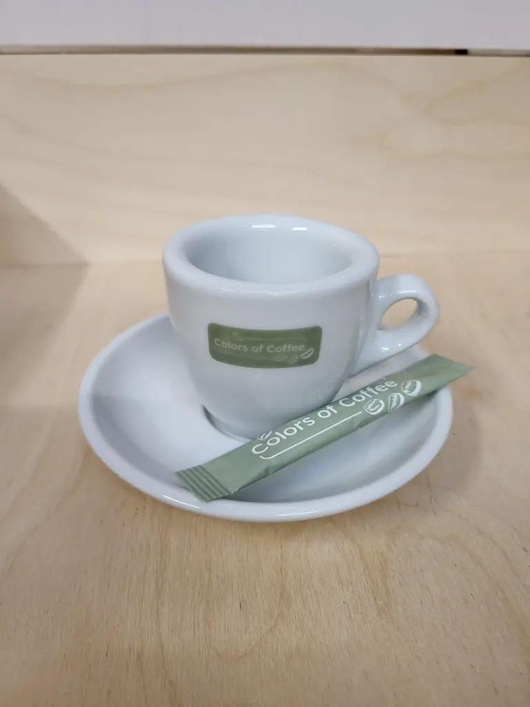 Petite tasse avec sucre.webp